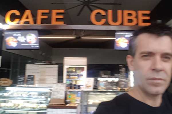 Cairns Cafe Cube