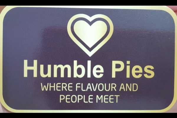 Henrys Humble Pies Logo