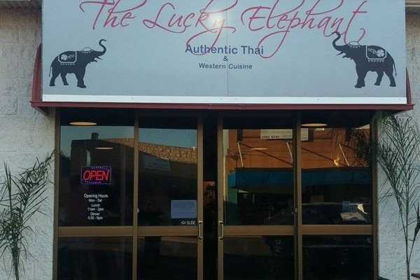 The Lucky Elephant Restaurant Logo
