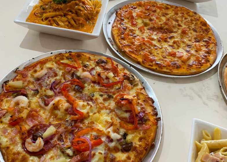 Pizza's at Sylvester's Pizza