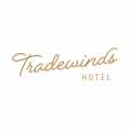Bar & Courtyard Tradewinds Hotel